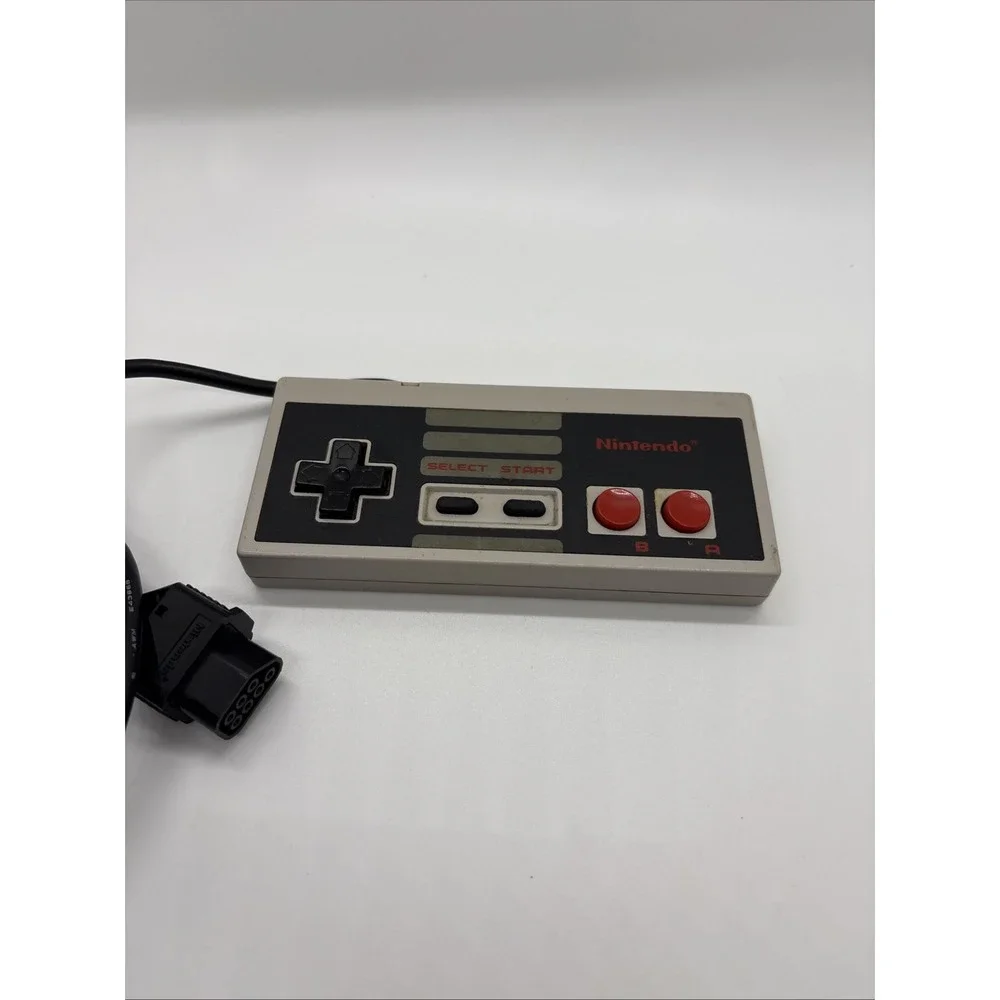 Nintendo NES System Game Controller Original Authentic OEM NES-004 TESTED‎ C8
